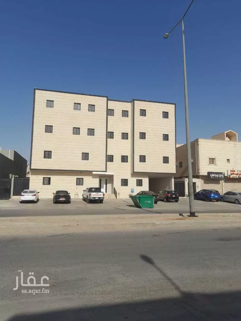 عمارة للبيع في شارع سعيد الحاجب, حي الرمال, مدينة الرياض, منطقة الرياض 1 صورة