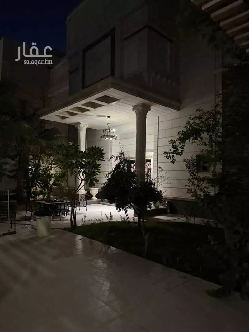 فيلا للبيع في شارع عبدالرحمن بن عفان, حي القيروان, مدينة الرياض, منطقة الرياض 1 صورة
