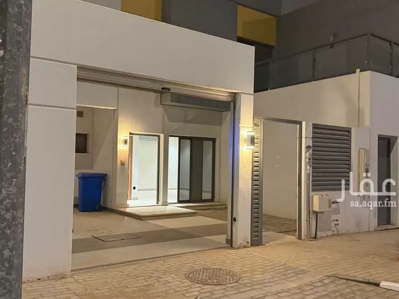 فيلا للإيجار في شارع المسلم بن سعيد ، حي مطار الملك خالد الدولي ، الرياض ، منطقة الرياض 1 صورة
