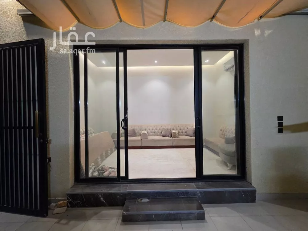 دور للبيع في شارع النايفية, حي اليرموك, مدينة الرياض, منطقة الرياض 1 صورة