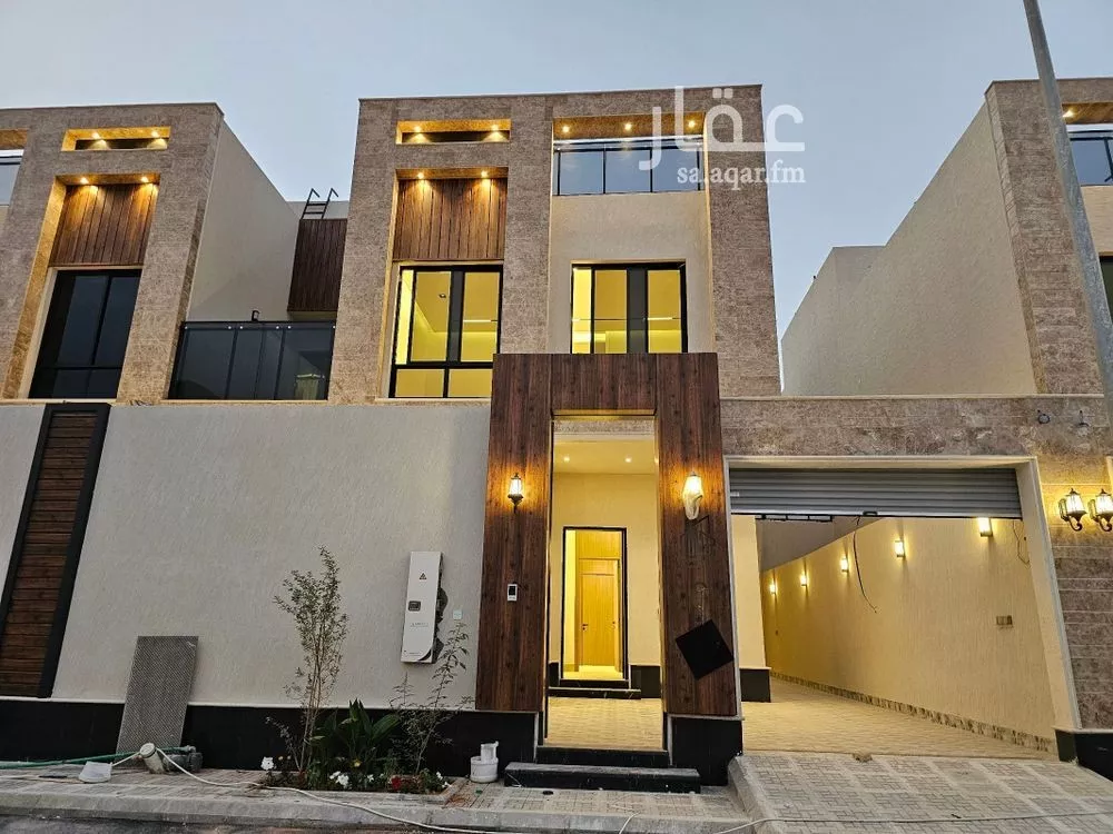 فيلا للبيع في شارع وادي الساحل, حي الرمال, مدينة الرياض, منطقة الرياض 1 صورة