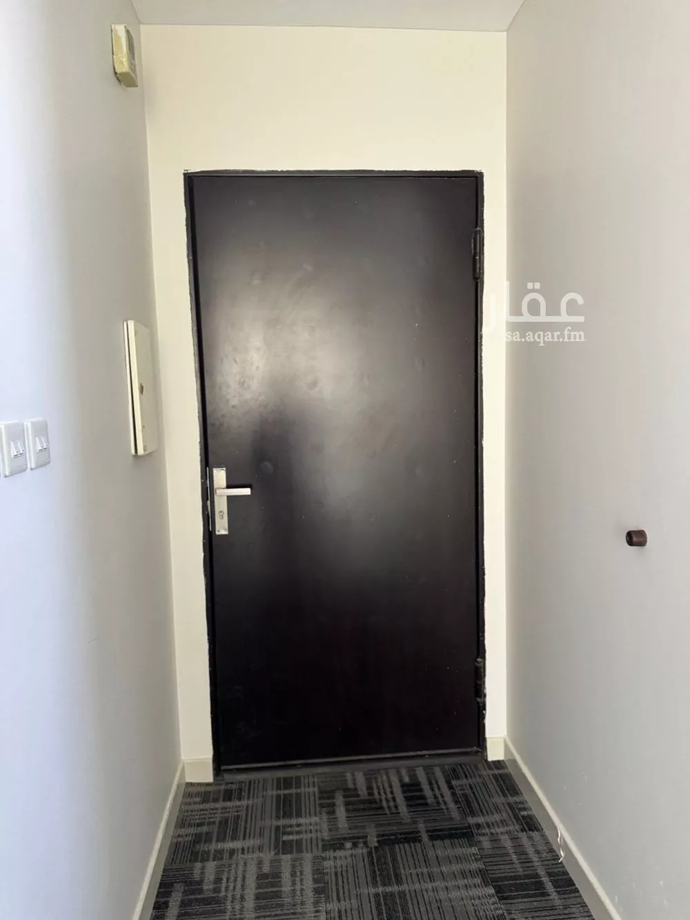 مكتب تجاري للإيجار في شارع الأمير خالد بن بندر بن عبدالعزيز, حي العارض, مدينة الرياض, منطقة الرياض 1 صورة