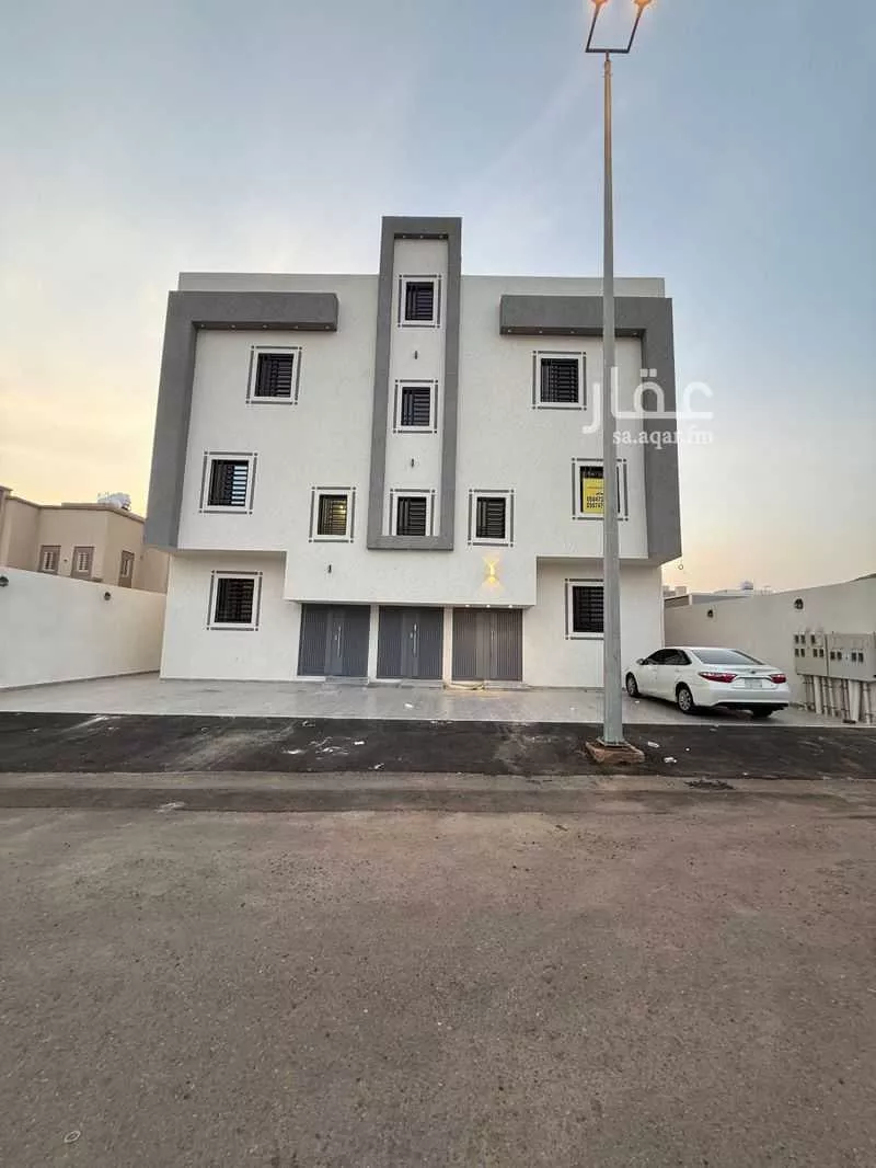شقة للبيع في شارع رزين ابن انس السلمي, حي الحيلة الغربي, مدينة محائل, منطقة عسير 1 صورة