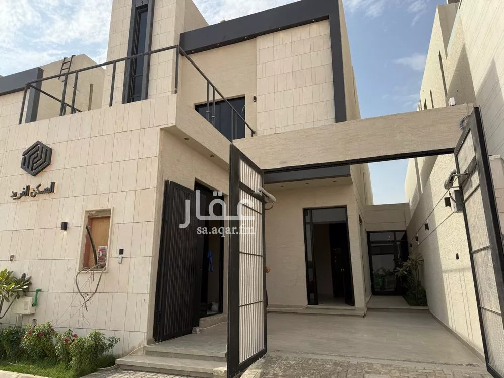 فيلا للبيع في شارع صلاح الدين الصفدي, حي الرمال, مدينة الرياض, منطقة الرياض 1 صورة