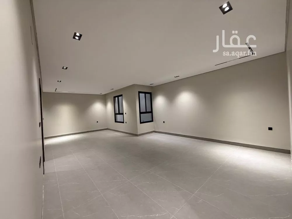 دور للبيع في شارع الرايس, حي إشبيلية, مدينة الرياض, منطقة الرياض 1 صورة