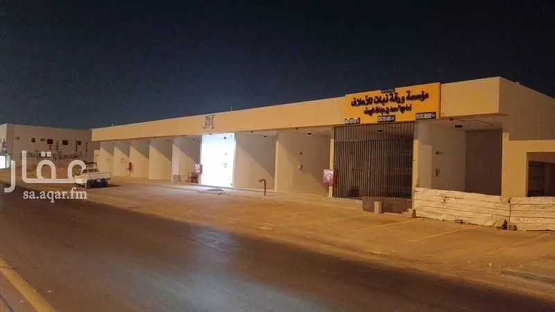 عمارة للإيجار في شارع الحائر الفرعي, حي العزيزية, مدينة الرياض, منطقة الرياض 1 صورة