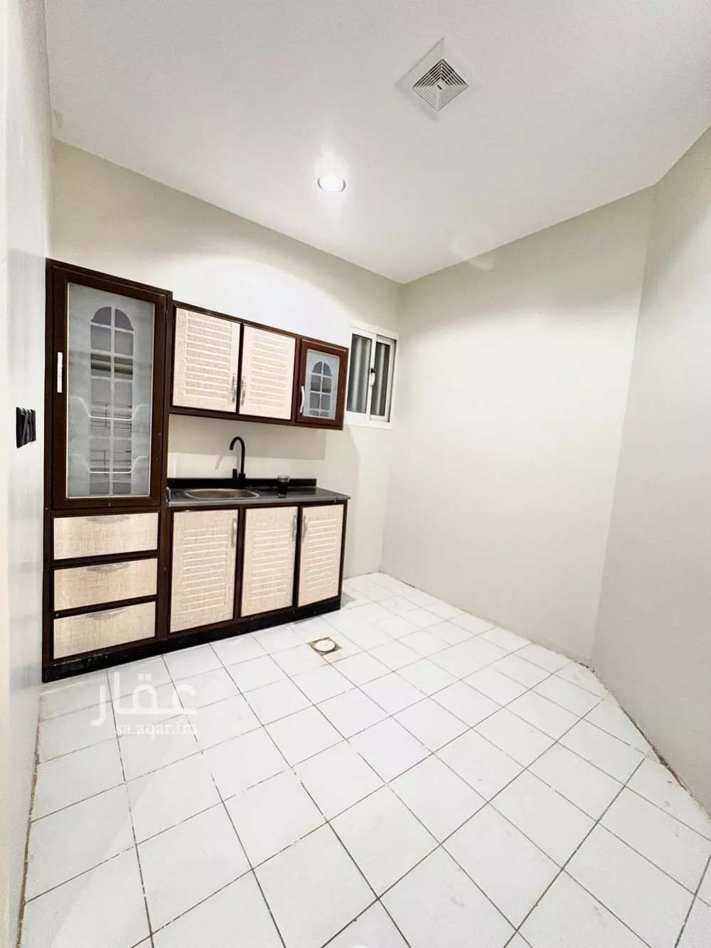 شقة للإيجار في شارع أبي عبدالله الجناني, حي اليرموك, مدينة الرياض, منطقة الرياض 1 صورة