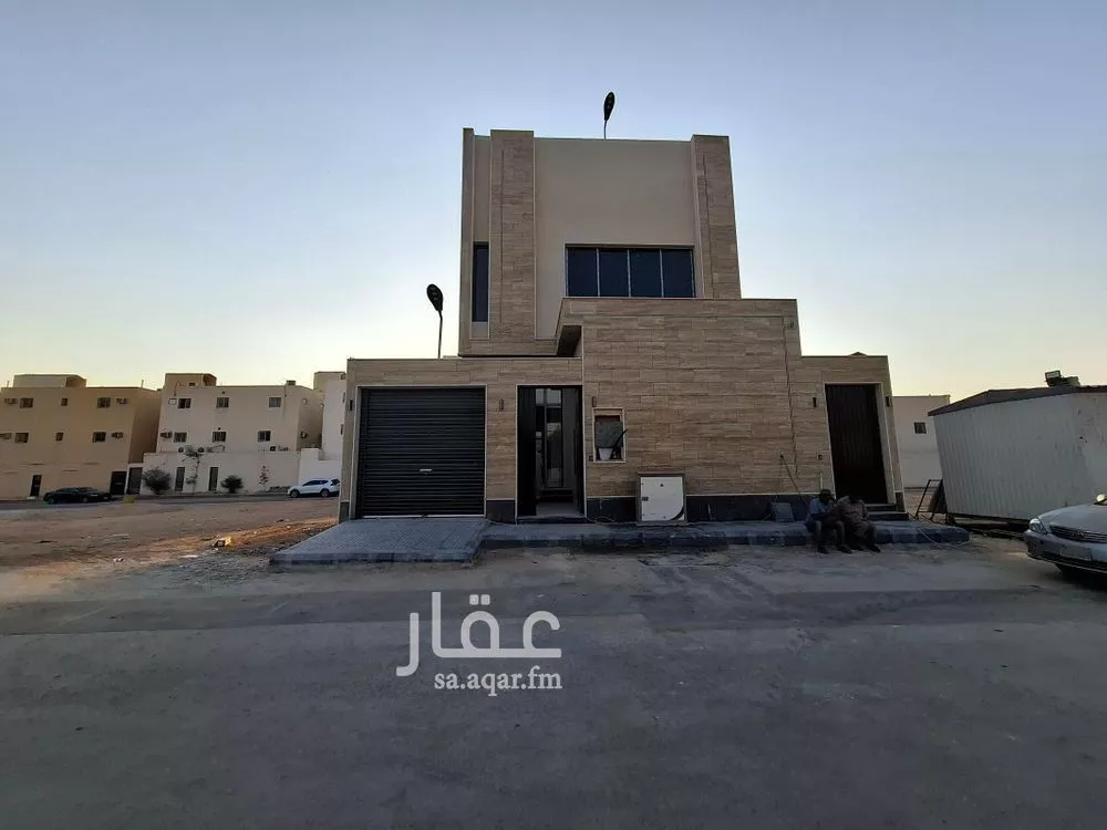 فيلا للبيع في شارع سليمان الحميضي, حي الرمال, مدينة الرياض, منطقة الرياض 1 صورة