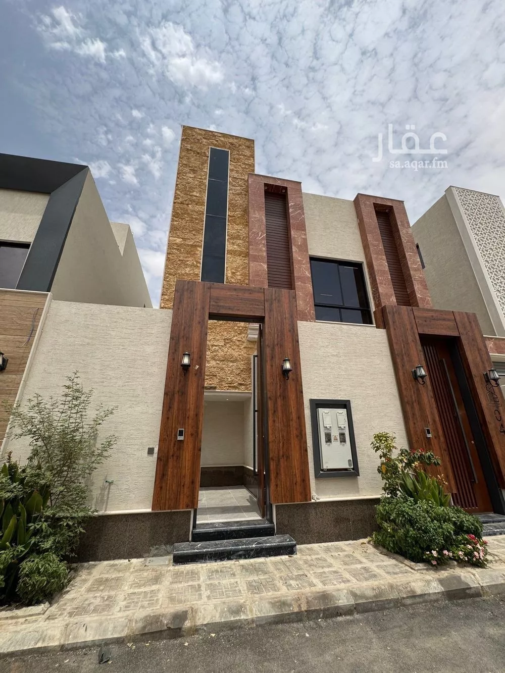 دور للبيع في شارع حسن بن مزروع, حي الرمال, مدينة الرياض, منطقة الرياض 1 صورة