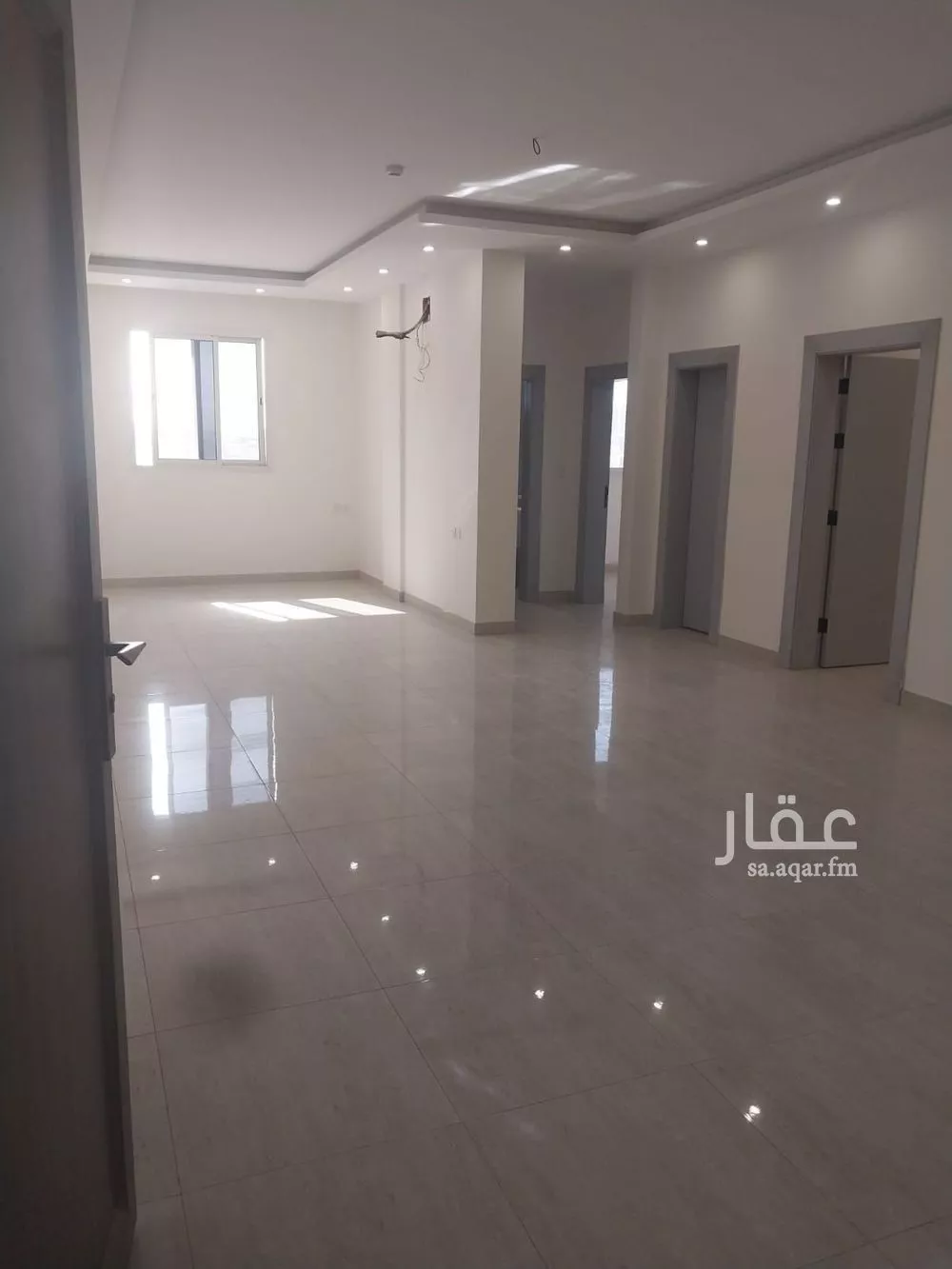عمارة للإيجار في شارع النصر الفرعي, حي العزيزية, مدينة الرياض, منطقة الرياض 1 صورة