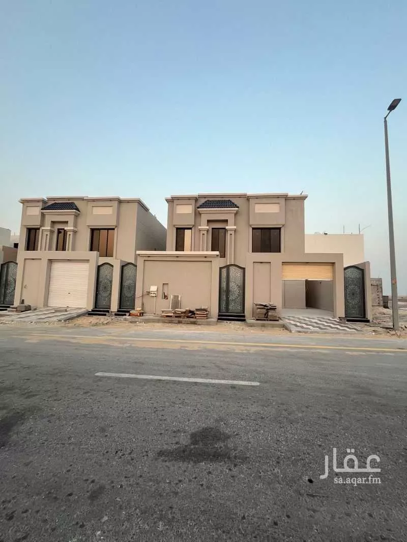 فيلا للبيع في شارع عيسي بن مسعود, حي الأمواج, مدينة الخبر, المنطقة الشرقية 1 صورة