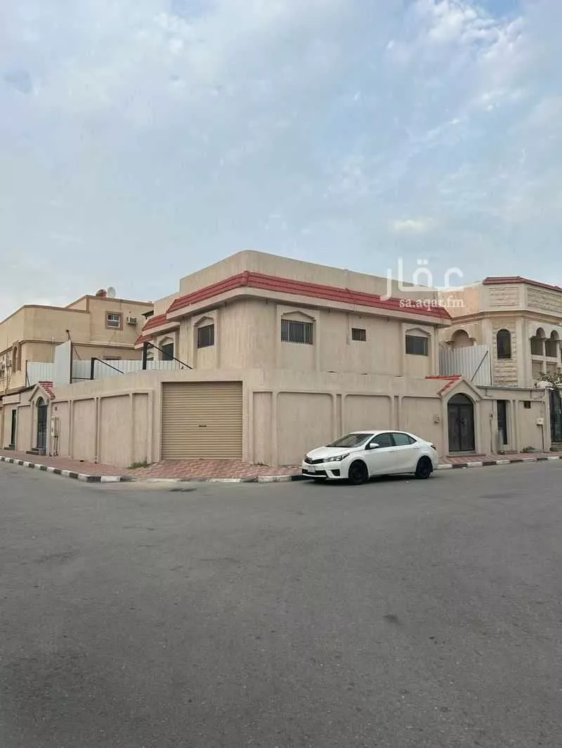 عمارة للبيع في شارع ثابت ابن دينار, حي العزيزية, مدينة الدمام, المنطقة الشرقية 1 صورة
