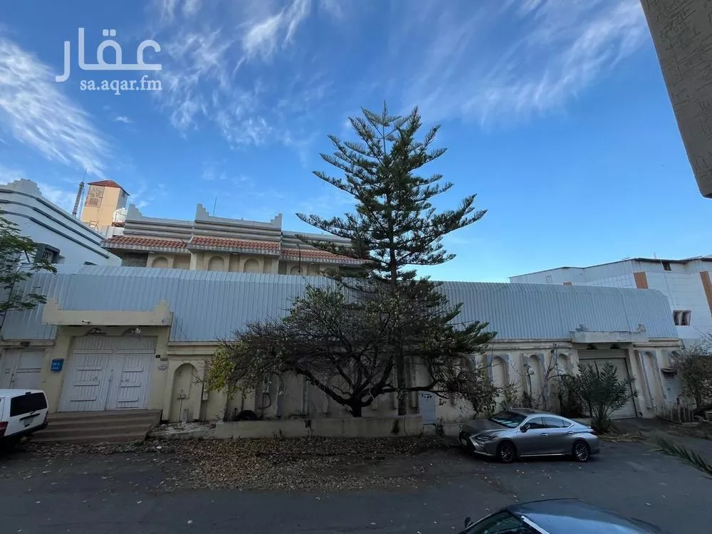 فيلا للبيع في شارع شارع العرقوبه, حي الشرقية, مدينة أبها, منطقة عسير 1 صورة