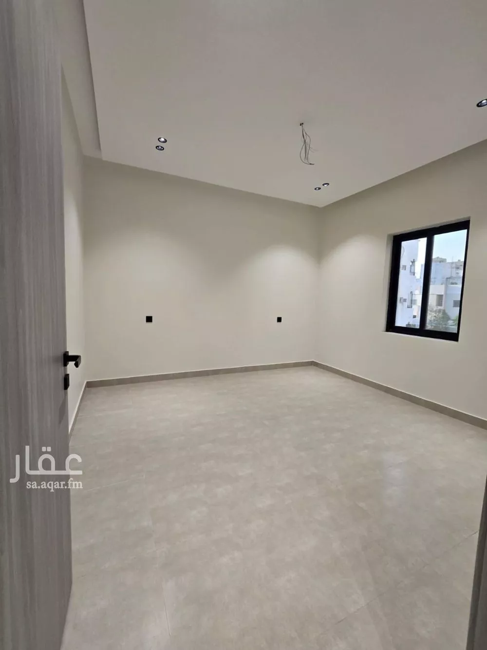 شقة للبيع في شارع العكرش, حي النزهة, مدينة جدة, منطقة مكة المكرمة 1 صورة