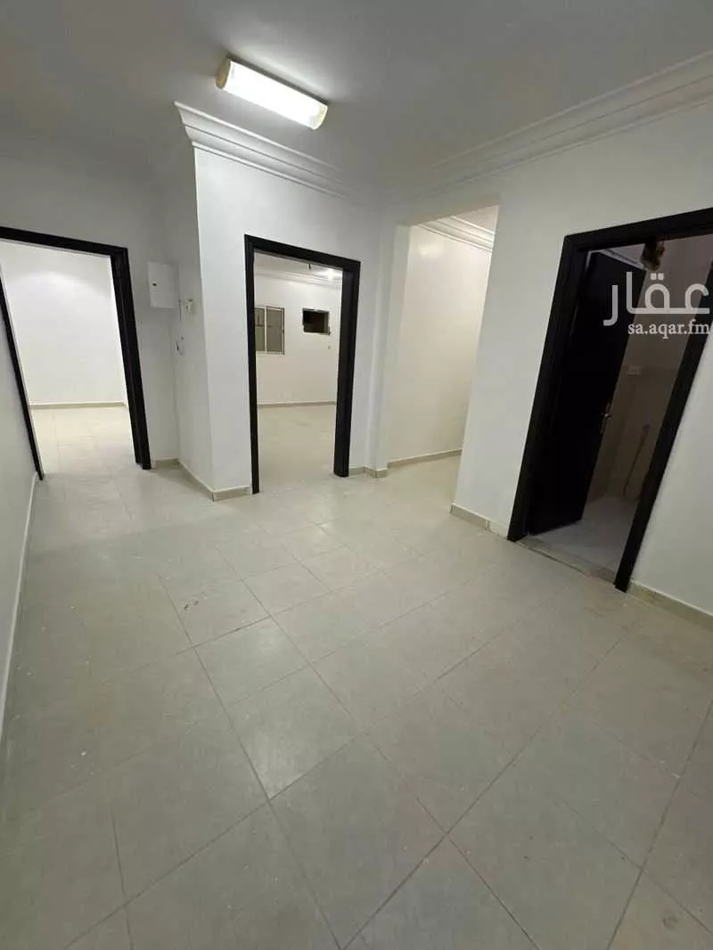 شقة للإيجار في شارع الملك عبد الله بن عبدالعزيز, حي العاصمة, مدينة الدرعية, منطقة الرياض 1 صورة