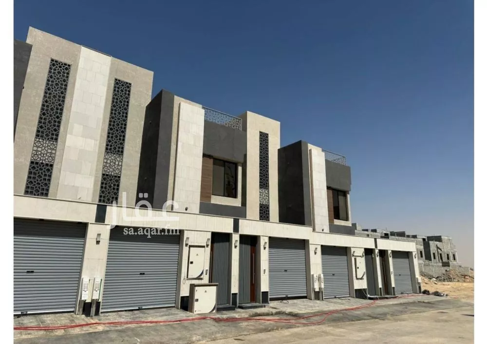 دور للبيع في شارع الحسامي, حي ديراب, مدينة الرياض, منطقة الرياض 1 صورة