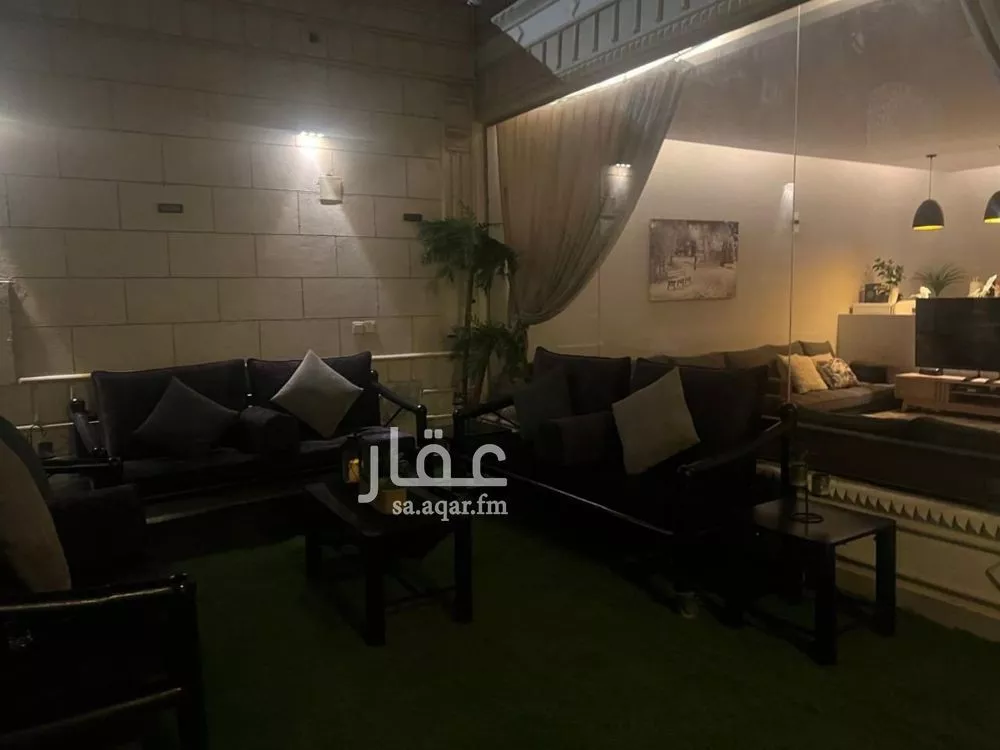 فيلا للبيع في شارع عبدالله بن رشيد, حي الروضة, مدينة الرياض, منطقة الرياض 1 صورة