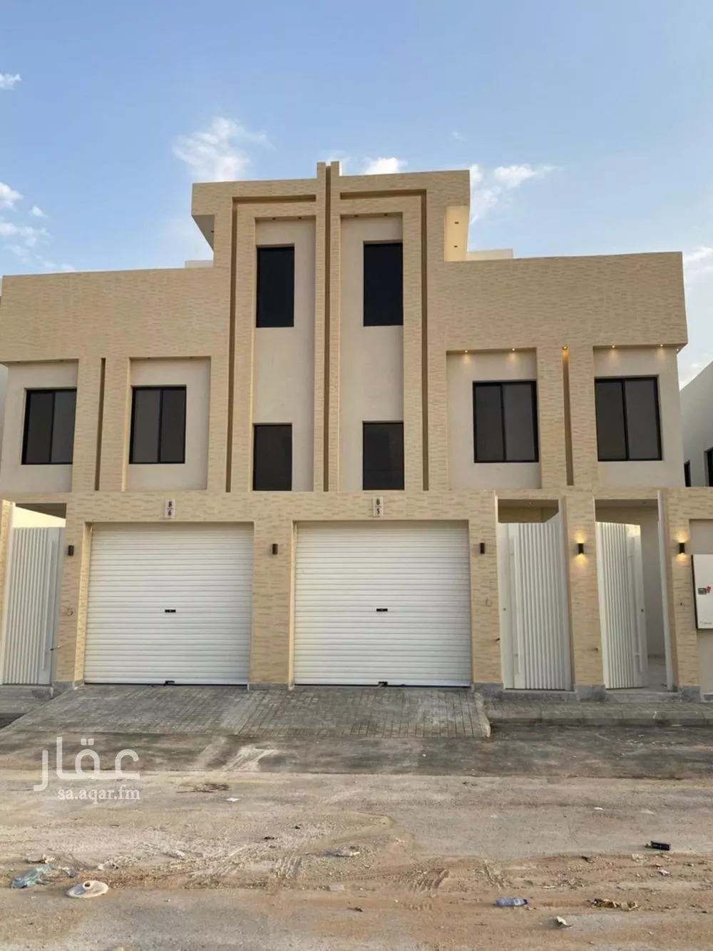 دور للبيع في شارع ابي المكارم بن مفرج, حي عكاظ, مدينة الرياض, منطقة الرياض 1 صورة
