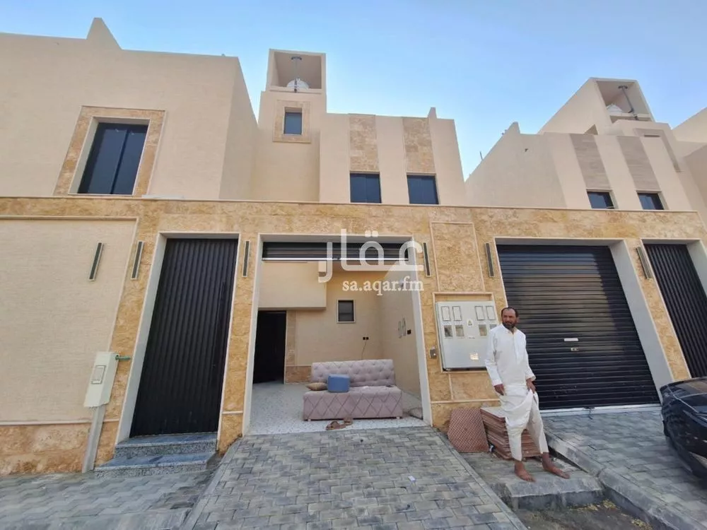 دور للبيع في شارع أحمد البجلي, حي طويق, مدينة الرياض, منطقة الرياض 1 صورة