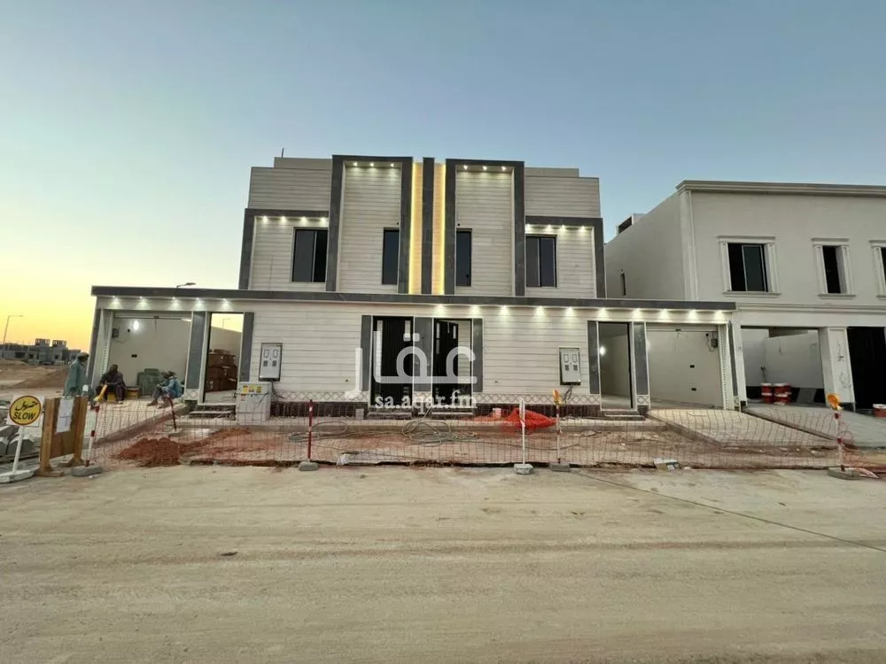 فيلا للبيع في شارع السرور, حي الرمال, مدينة الرياض, منطقة الرياض 1 صورة