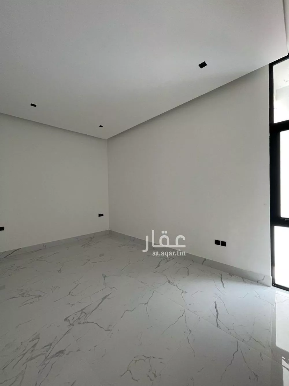 دور للإيجار في شارع عبدالرحمن بن عفان, حي القيروان, مدينة الرياض, منطقة الرياض 1 صورة