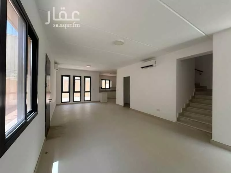 فيلا للبيع في شارع رقم 1018, حي سدرة, مدينة الرياض, منطقة الرياض 1 صورة
