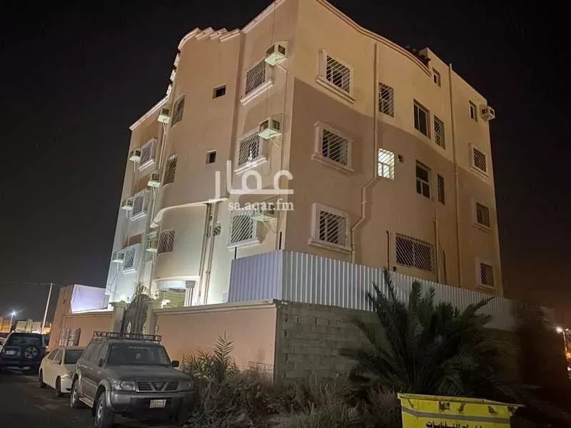 عمارة للبيع في شارع شارع أبو بكر الصديق, حي السويس 1, مدينة جازان, منطقة جازان 1 صورة