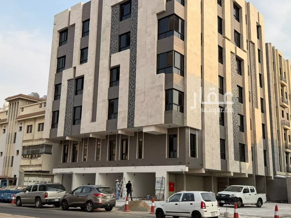 محل للإيجار في شارع بشير الانصاري, حي البوادي, مدينة جدة, منطقة مكة المكرمة 1 صورة