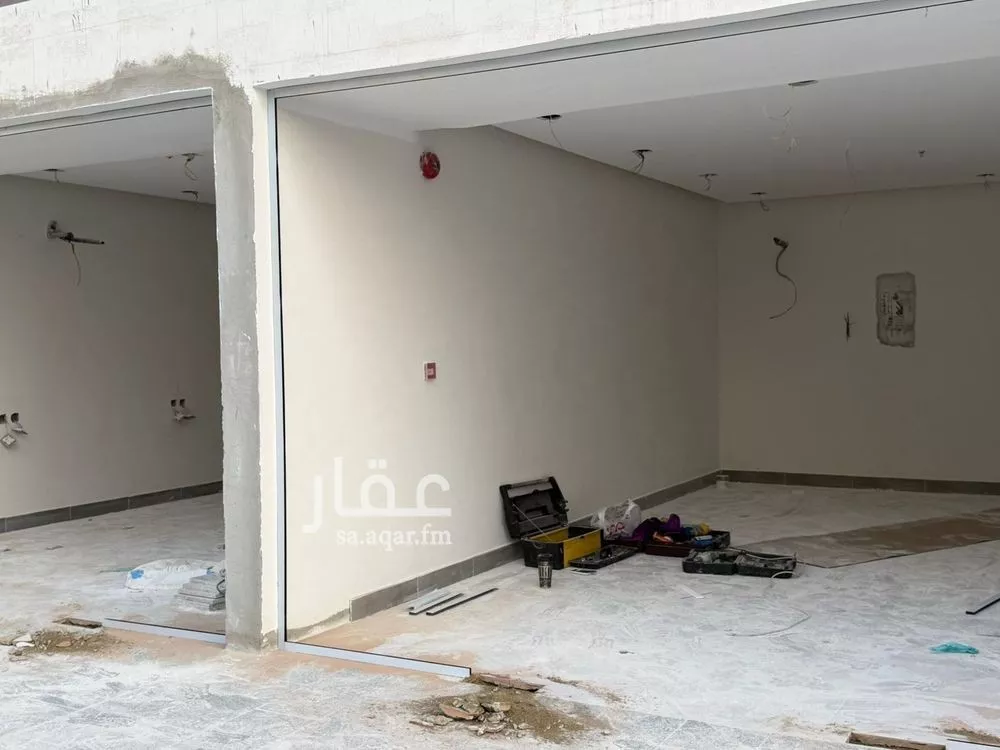 محل للإيجار في شارع بشير الانصاري, حي البوادي, مدينة جدة, منطقة مكة المكرمة 1 صورة