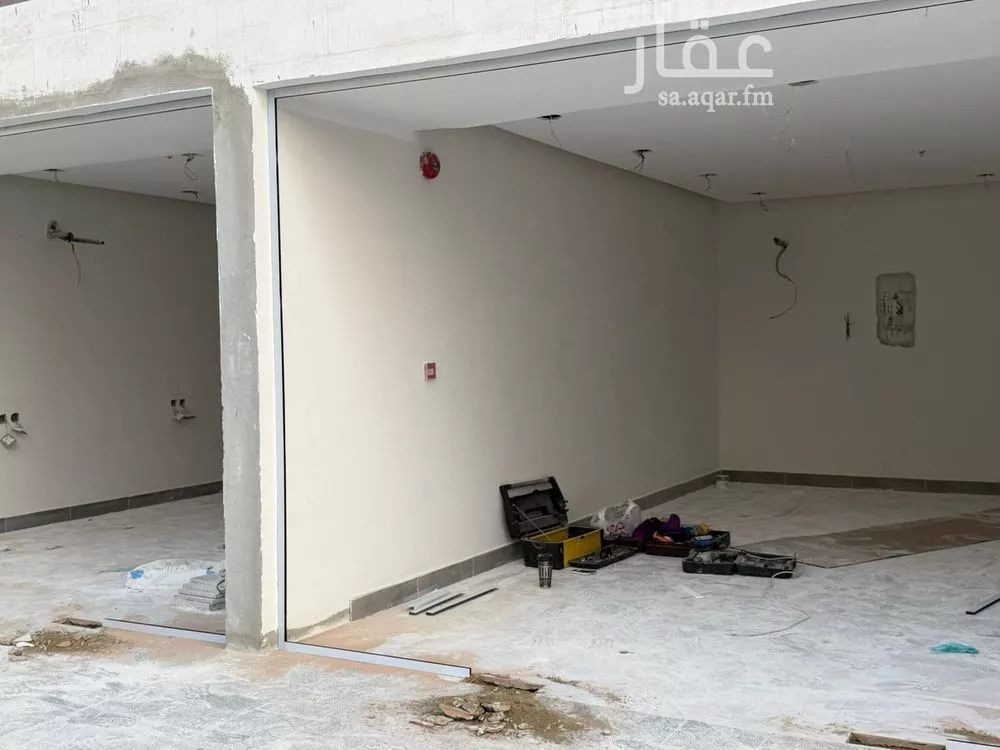 محل للإيجار في شارع بشير الانصاري, حي البوادي, مدينة جدة, منطقة مكة المكرمة 1 صورة