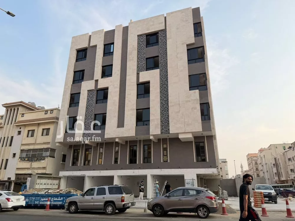 محل للإيجار في شارع بشير الانصاري, حي البوادي, مدينة جدة, منطقة مكة المكرمة 1 صورة