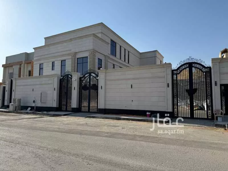 فيلا للبيع في شارع رقم 310, حي الملقا, مدينة الرياض, منطقة الرياض 1 صورة