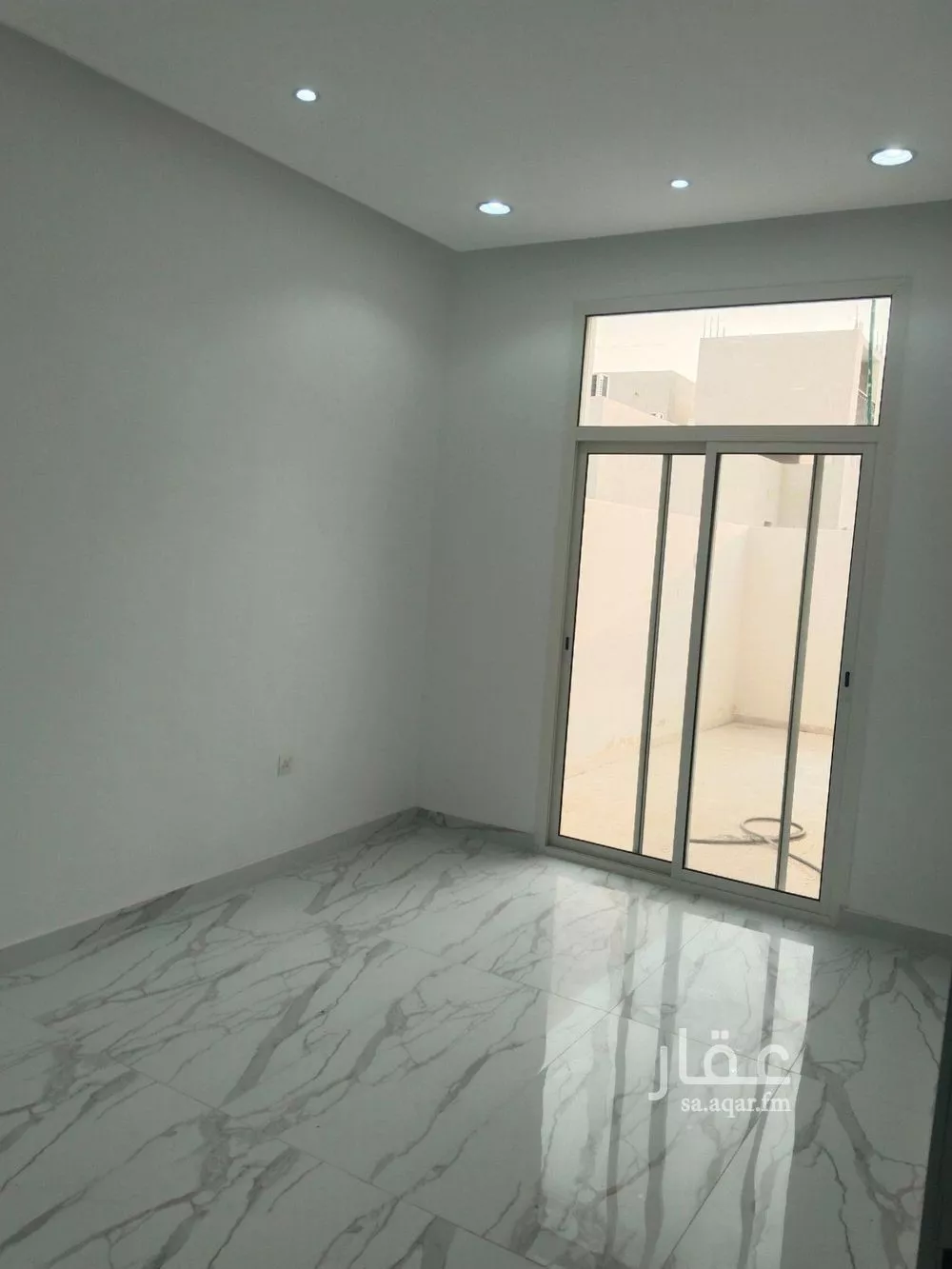 شقة للبيع في شارع عبدالمنعم الواعظ, حي الرمال, مدينة الرياض, منطقة الرياض 1 صورة