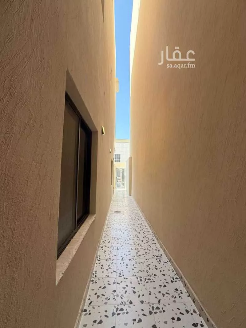 دور للبيع في شارع جبل ماري, حي القادسية, مدينة الرياض, منطقة الرياض 1 صورة