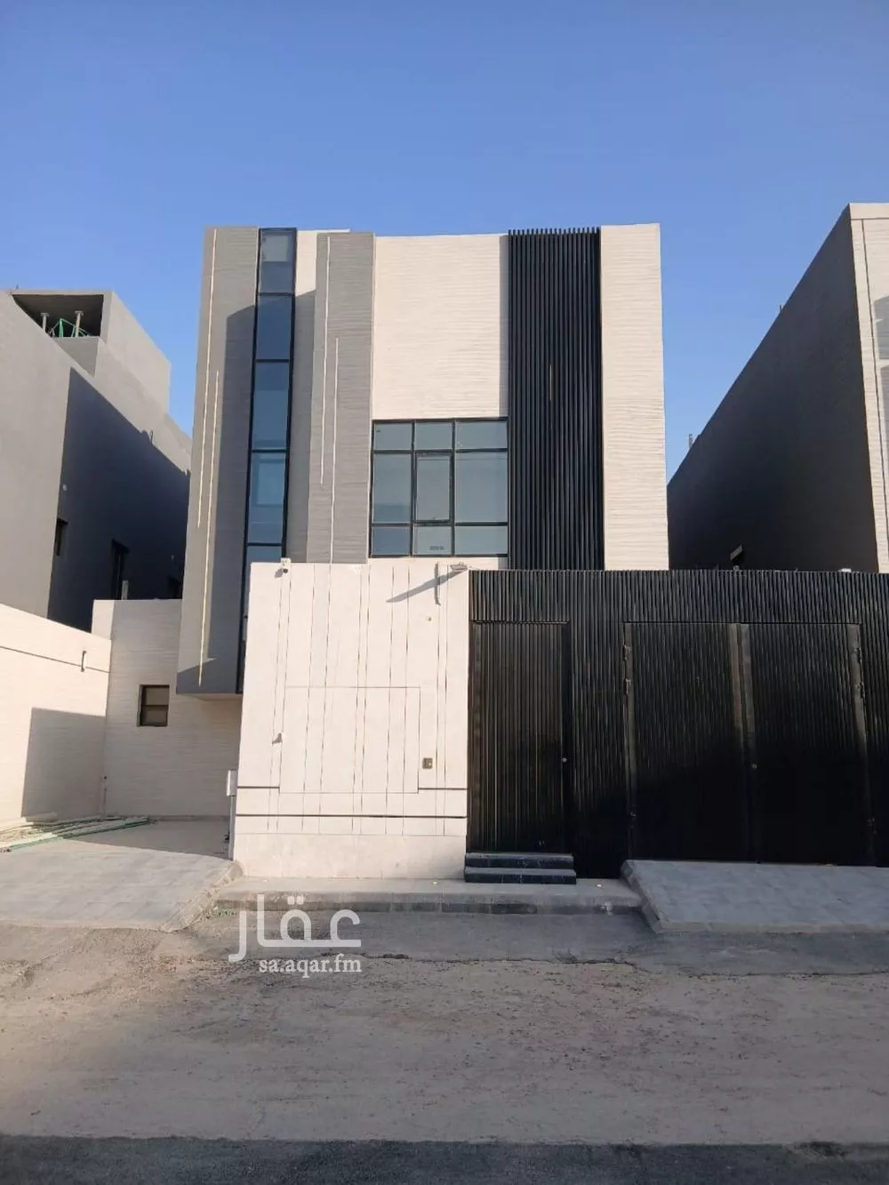 دور للبيع في شارع أحمد بن أصبغ, حي الرمال, مدينة الرياض, منطقة الرياض 1 صورة