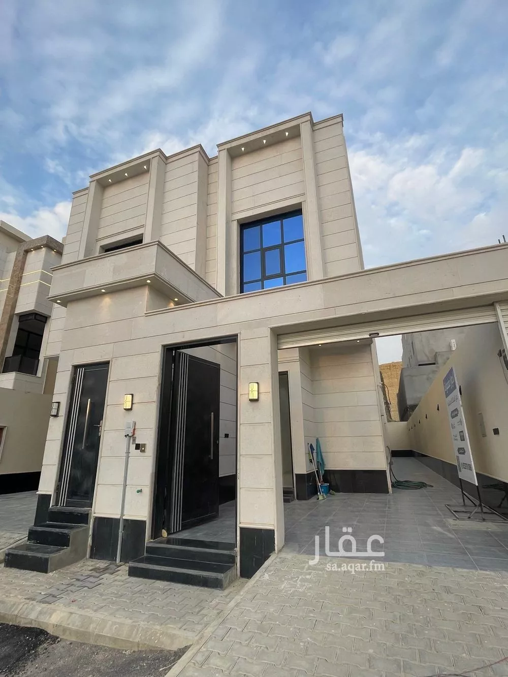 دور للبيع في شارع رقم 154, حي الجنادرية, مدينة الرياض, منطقة الرياض 1 صورة