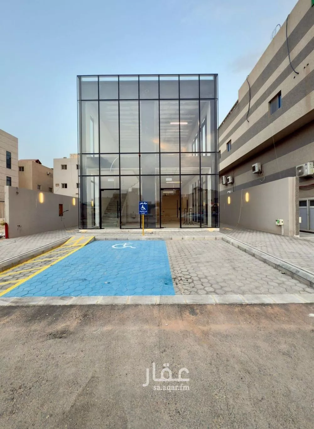 عمارة للإيجار في شارع الملك عبدالعزيز ابن عبدالرحمن سعود الفرعي, حي العارض, مدينة الرياض, منطقة الرياض 1 صورة