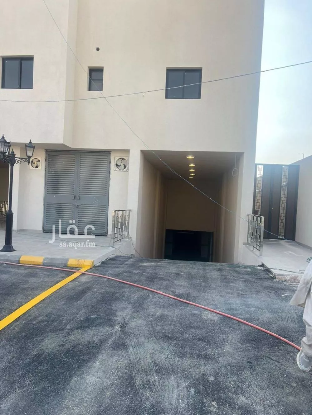 عمارة للإيجار في شارع محمد بن مخلد الانصاري, حي الفيصلية, مدينة الرياض, منطقة الرياض 1 صورة