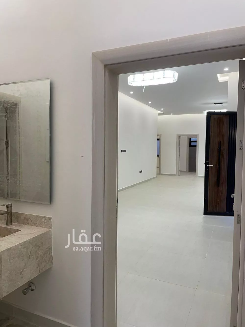دور للبيع في شارع رقم 151, حي الجنادرية, مدينة الرياض, منطقة الرياض 1 صورة