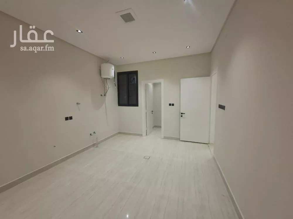 دور للبيع في شارع الحسن الرقي, حي طويق, مدينة الرياض, منطقة الرياض 1 صورة