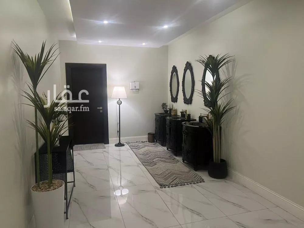 فيلا للبيع في شارع عبدالله بن رشيد, حي الروضة, مدينة الرياض, منطقة الرياض 1 صورة