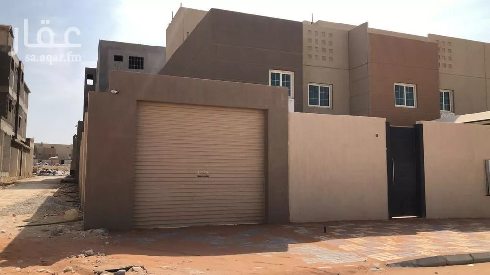 فيلا للبيع في شارع ابن أبي بكر المخزومي, حي مطار الملك خالد الدولي, مدينة الرياض, منطقة الرياض 1 صورة