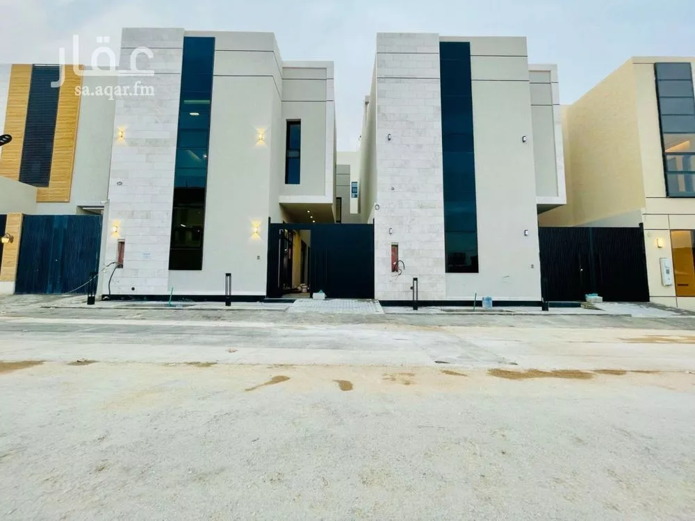 فيلا للبيع في شارع شارع ابن أبي الشكر الفلكي, حي المهدية, مدينة الرياض, منطقة الرياض 1 صورة