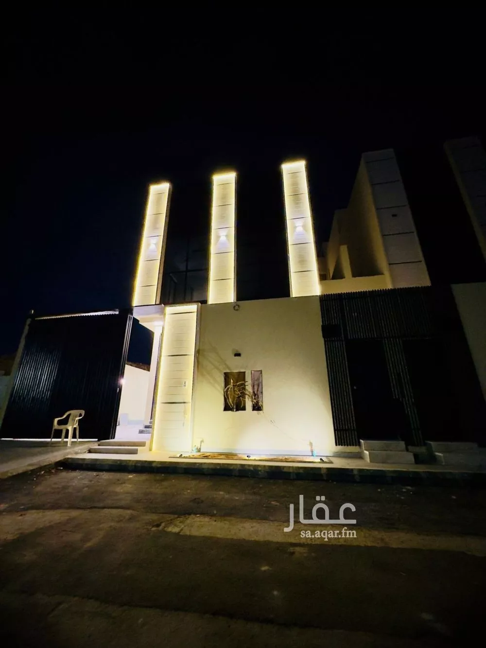 فيلا للبيع في شارع الأمير فيصل بن بدر بن عبدالعزيز, حي مطار الملك خالد الدولي, مدينة الرياض, منطقة الرياض 1 صورة