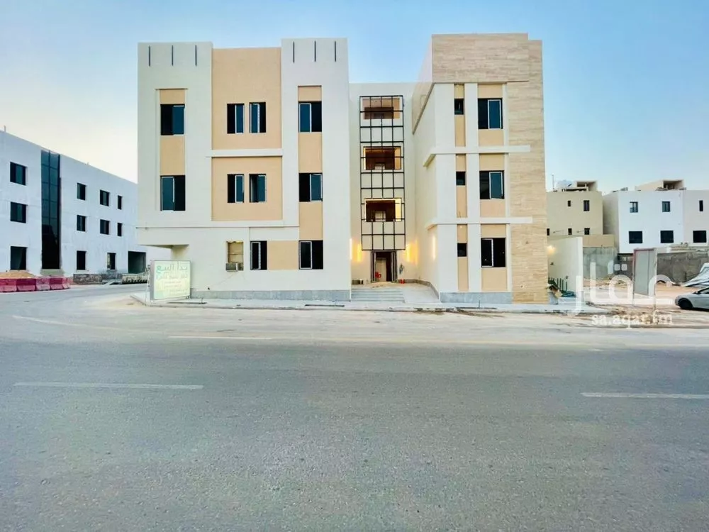 عمارة للبيع في شارع يعقوب الصفار, حي المهدية, مدينة الرياض, منطقة الرياض 1 صورة