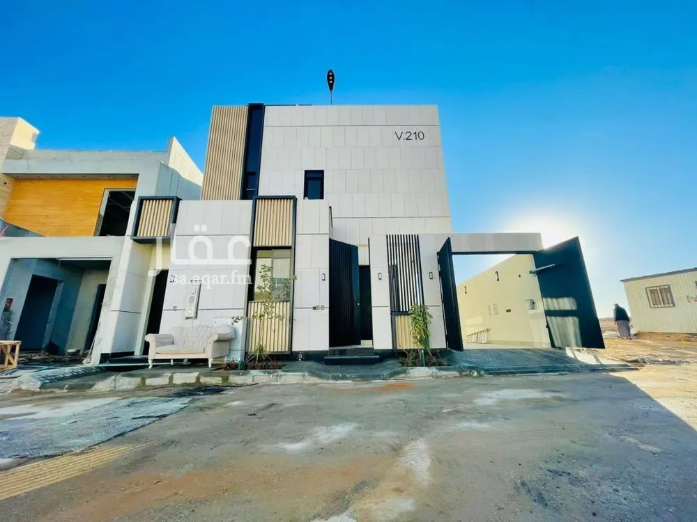 فيلا للبيع في شارع محمد الجبيلي, حي المهدية, مدينة الرياض, منطقة الرياض 1 صورة