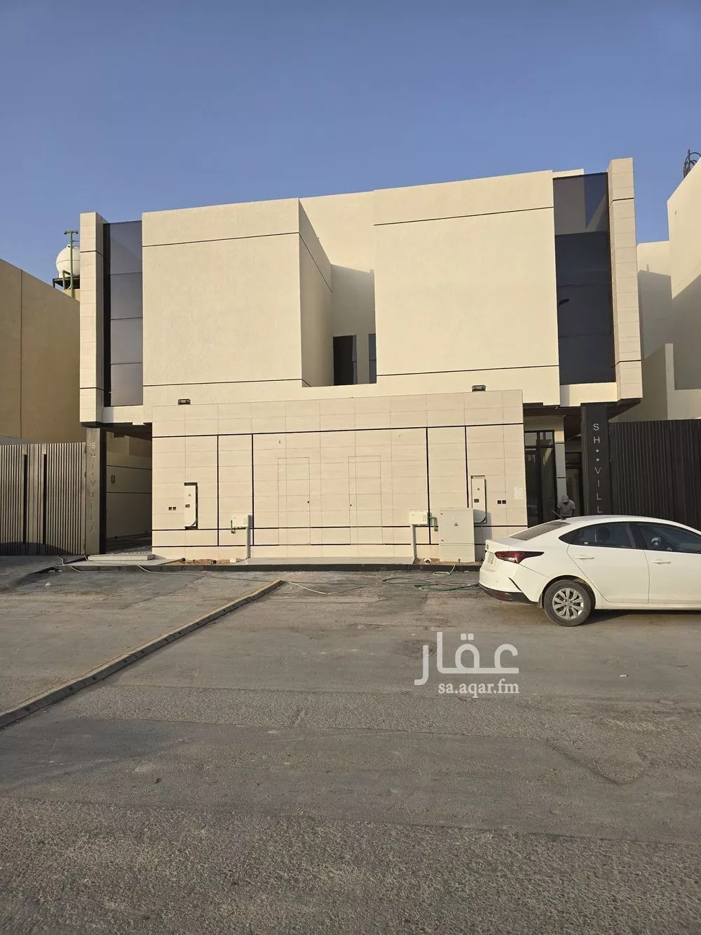فيلا للبيع في شارع عبدالله الزمار, حي العارض, مدينة الرياض, منطقة الرياض 1 صورة