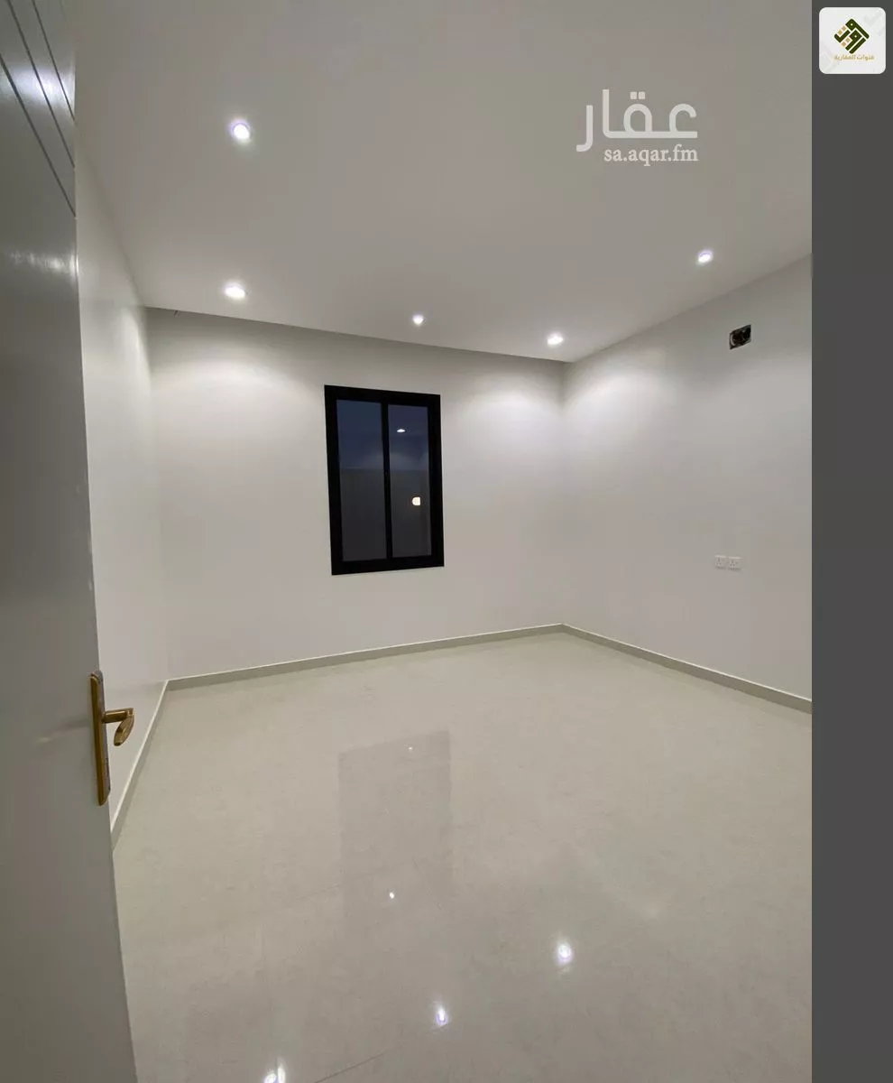 فيلا للبيع في شارع أبي العز الحبشي, حي المرجان, مدينة الرياض, منطقة الرياض 1 صورة