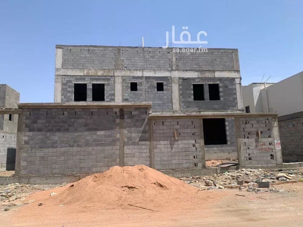 فيلا للبيع في شارع اياس بن معاذ, حي وادي البطان, مدينة المدينه المنوره, منطقة المدينة المنورة 1 صورة