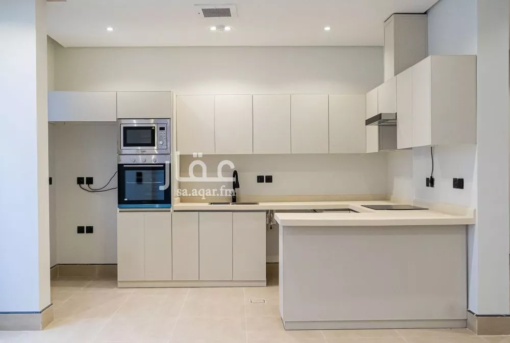 دور للإيجار في شارع الخرطوم, حي النفل, مدينة الرياض, منطقة الرياض 1 صورة